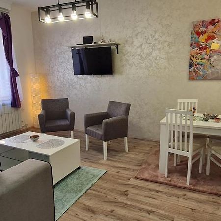 Julija Apartment Belgrado Buitenkant foto